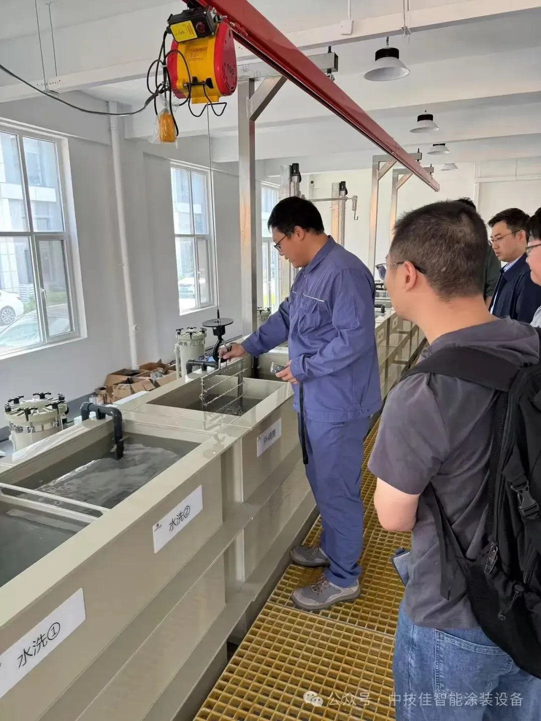 环保烘烤固化链运行